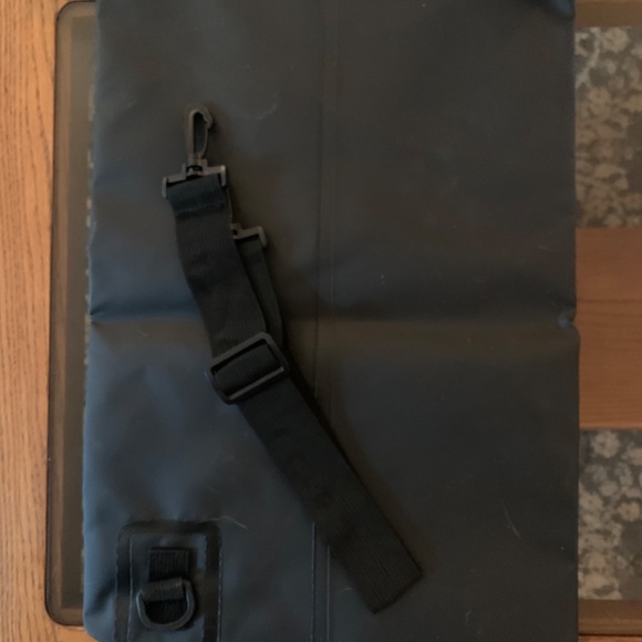 The Friendly Swede Water-Resistant Dry Bag - Picture 3 of 7